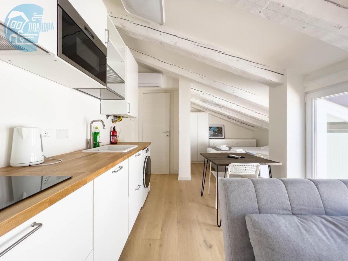 Corridoni 4C Tirabora Short Rent Apartment Триест Екстериор снимка